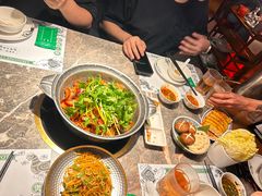 -禄婶鸡煲·打边炉