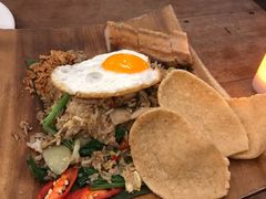 印尼式炒飯-Naughty Nuri’s Phuket
