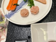 -得意咚瓜·顺德鱼生·冬瓜火锅(深圳首店)