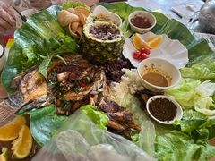 -沐毫傣泐云南菜孔雀宴•手抓饭傣味烧烤(曼听公园店)