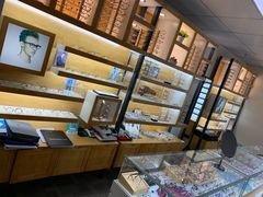 -LOGO眼镜·蔡司品牌折扣店(龙华清湖店)