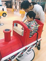 -呵林婴童亲子造型(新街口总店)
