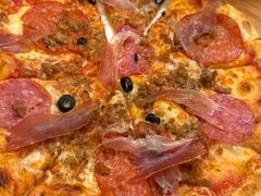 意式肉食披萨-城市大道红炉披萨烘焙坊