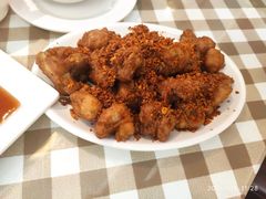 w招牌椒盐牛蛙-新大咀港式茶餐厅(宝山万达店)