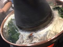 -楼外楼大刀肉传统火锅居(繁荣路店)