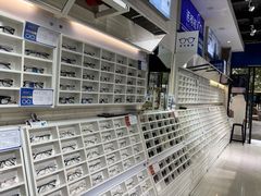 -诺柯视眼镜-蔡司依视路官方工厂店(淞南一店)