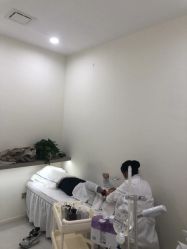 -苗方清颜专业祛痘·皮肤管理