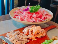 -尚尚仙·酸汤猪手·猪肚鸡火锅(华联万柳购物中心店)