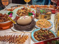 -嗨辣小聚·盘锦河蟹·海鲜烧烤龙虾(盘锦十年好店)