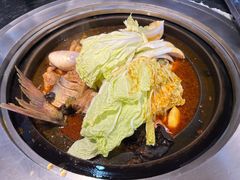 -锅老头海鲜铁锅炖
