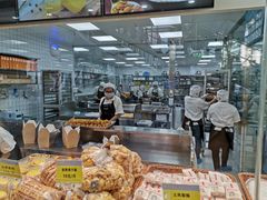 -鲍师傅糕点(百盛西南商都店)