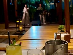-三亚艾迪逊酒店·海滩烧烤 BARBACOA·现场乐队·浪漫晚餐·烧烤海鲜