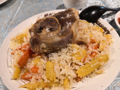 精品手抓饭-巴扎美食·新疆菜·西域歌舞表演餐厅(新疆大厦店)