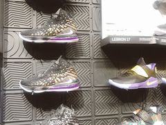 -NIKE武汉品牌体验店