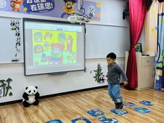 -瑞思少儿中心·少儿英语素养启蒙(勒泰直营校区)
