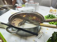 -养牛邓·潮汕牛肉海鲜自助火锅(广州店)