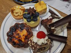 -咖啡苑自助餐厅·中国大饭店