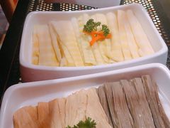 箭笋片-左庭右院鲜牛肉火锅(新梅广场店)