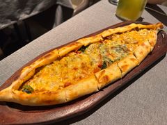 四季皮塔饼-Efes Turkish & Mediterranean Cuisine 艾菲斯餐厅(陆家嘴店)