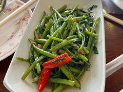 -Dang restaurant (patong phuket)