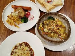 -more than meow吴止猫主题餐厅(承德 中船汇店)