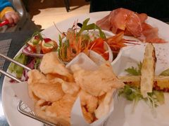-WOLFGANG PUCK KITCHEN & BAR(迪士尼小镇店)