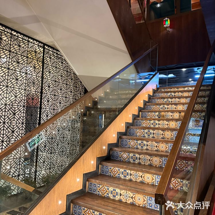 来新疆终于也是吃到了图片和实物相符的新疆菜了