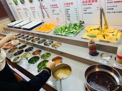 自助调料区-海底捞火锅(公益西桥店)