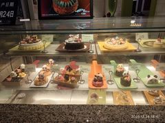 -美食小镇·观赏珍稀鸟类·长隆熊猫酒店