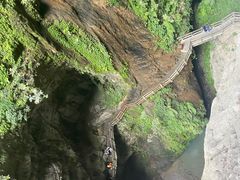 -龙水峡地缝景区