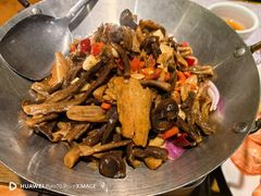 -黄泥岗·地道湖北菜(奥特莱斯店)