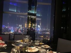 -唐拉雅秀酒店-西锦汇空中BBQ·思创餐厅