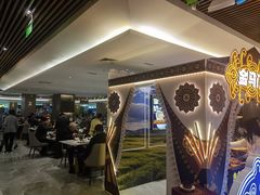 -金马门国际美食百汇(珞喻路店)