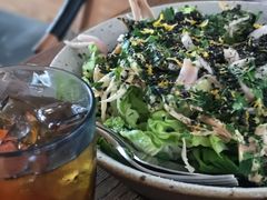 鸡肉生菜芝麻色拉-BOR Eatery(安福路店)