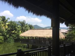 -三亚亚龙湾五号度假别墅酒店
