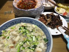 传统泡馍-天发芽·何记葫芦头泡馍·老字号(小南门店)