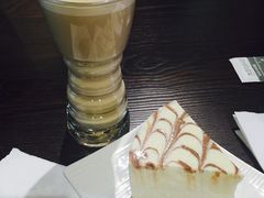 -初见咖啡(青大路店)