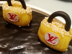 网红手提包-富淳饭店(陆家嘴保利广场店)