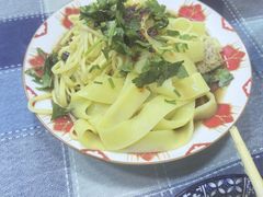 黄面-園丁烤肉缸子肉
