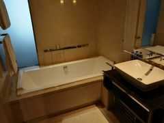 -广州天河希尔顿酒店