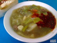 小碗糊辣汤+腊牛肉夹馍~没饱-刘老虎肉丸糊辣汤(总店)