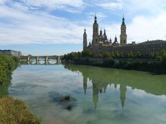 -皮拉尔圣母圣殿主教座堂