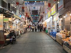 -西归浦每天偶来市场