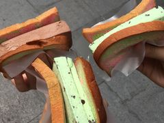 -詹爷爷乌节路街头冰淇淋