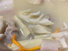 -玖鲜小笼(中山广场店)