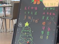 -北京国服信奥兴奥迪4S店(古城店)