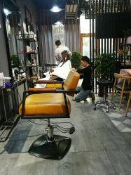 -MOVAN  HAIR莫凡匠人发型屋