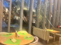 -两咖啡自助餐厅(静安香格里拉酒店)