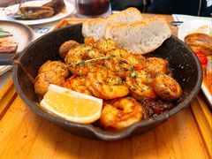 蒜香蘑菇煎虾-沏点Trattoria意大利餐厅(新街口店)