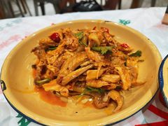 手撕卤鸡-东排食堂长沙小吃大排档(五一广场店)